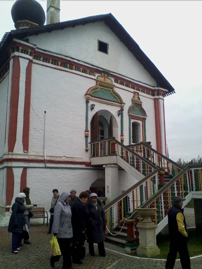 Троицкий собор Свято-Троицкого Ново-Голутвина монастыря