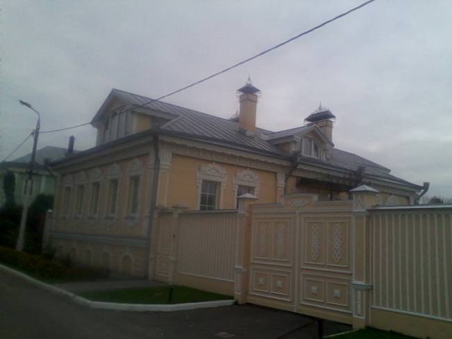 Обычный жилой дом в Коломенском кремле